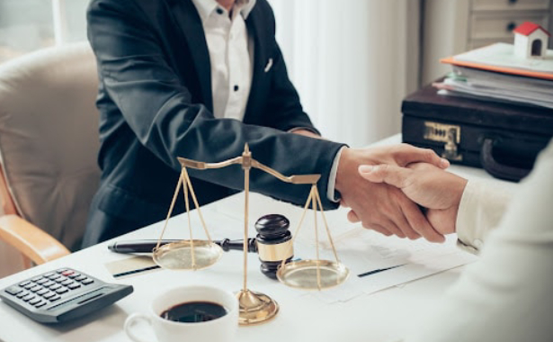 Breaking Down the Role and Responsibilities of a Law Firm Partner