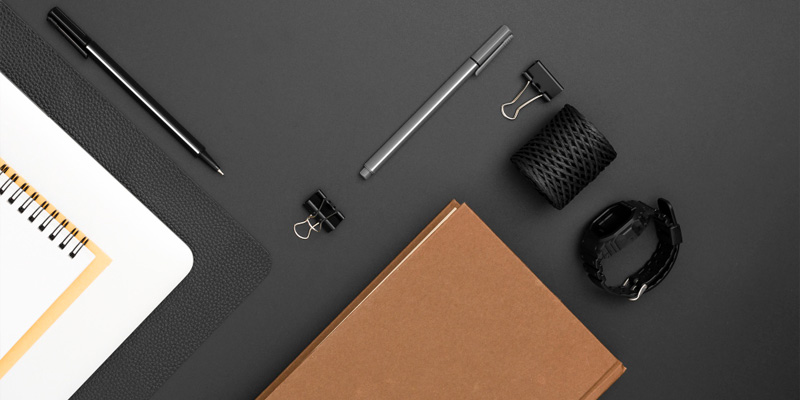 Best Holiday Gifts for Lawyers in 2024