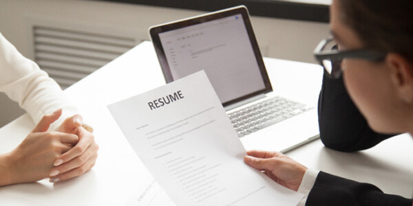 12 Insightful Paralegal Interview Questions to Assess Skills and Fit ...